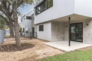 913 Tillery St, Austin, TX 78702 - Photo 21