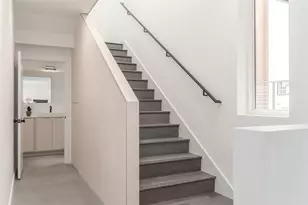 913 Tillery St, Austin, TX 78702 - Photo 9