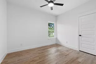 113 Mokulua Ln, Bastrop, TX 78602 - Photo 21