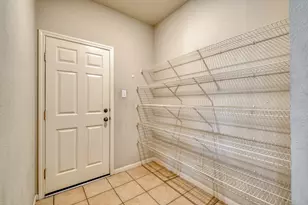 11021 Silo Valley Dr, Austin, TX 78754 - Photo 19