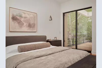 2013 Holland Avenue, Austin, TX 78704 - Photo 13