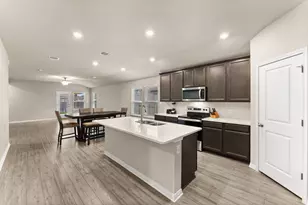 304 Giorgio Moroder Dr, Hutto, TX 78634 - Photo 5