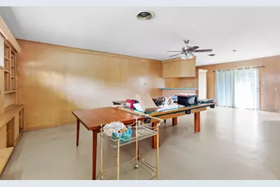 803 Peach Street, Seguin, TX 78155 - Photo 9