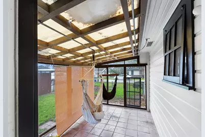 803 Peach Street, Seguin, TX 78155 - Photo 19