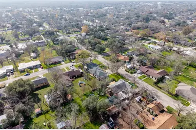 803 Peach Street, Seguin, TX 78155 - Photo 39