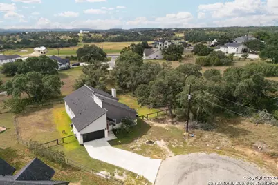 103 Hans Bell, Blanco, TX 78606 - Photo 3