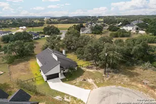 103 Hans Bell, Blanco, TX 78606 - Photo 3