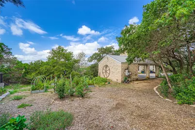 8132 Breeze Way, Jonestown, TX 78645 - Photo 9