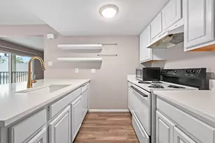 2124 Burton Dr, Austin, TX 78741 - Photo 5