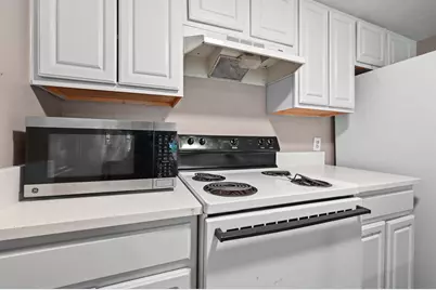 2124 Burton Drive #204, Austin, TX 78741 - Photo 7