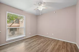 2124 Burton Dr, Austin, TX 78741 - Photo 17