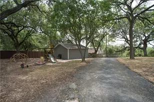 3003 Burleson Rd, Austin, TX 78741 - Photo 27
