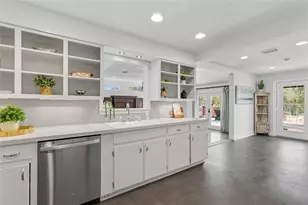 3003 Burleson Rd, Austin, TX 78741 - Photo 9