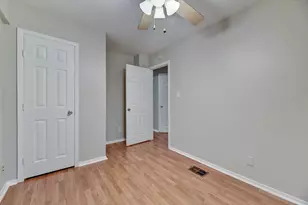 2712 Whitis Ave, Austin, TX 78705 - Photo 9