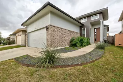 5400 Daimler Drive, Austin, TX 78744 - Photo 5