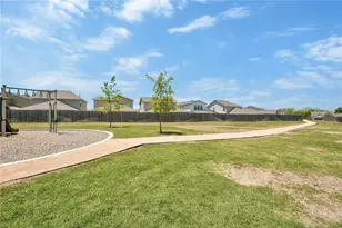 5400 Daimler Dr, Austin, TX 78744 - Photo 33