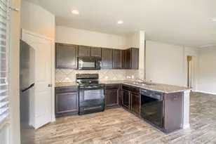 102 Sulphur River Loop, Hutto, TX 78634 - Photo 7