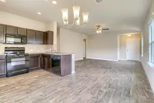 102 Sulphur River Loop, Hutto, TX 78634 - Photo 13