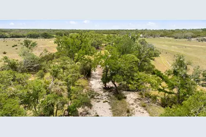 65 Miles Lane, Harper, TX 78631 - Photo 13