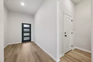 313 Possumhaw Ln, San Marcos, TX 78666 - Photo 9