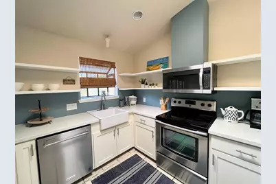 1895 Westlake Drive #103, Austin, TX 78746 - Photo 3