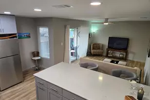 2600 Penny Ln, Austin, TX 78757 - Photo 3