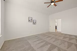 892 Centerra Hills Cir, Round Rock, TX 78665 - Photo 13