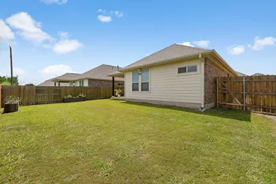 892 Centerra Hills Circle, Round Rock, TX 78665 - Photo 3