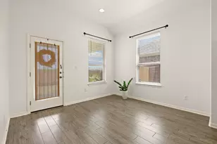 892 Centerra Hills Cir, Round Rock, TX 78665 - Photo 19