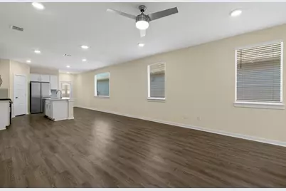 220 Fairfax Avenue, San Marcos, TX 78666 - Photo 7