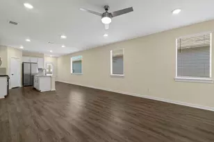 220 Fairfax Ave, San Marcos, TX 78666 - Photo 7