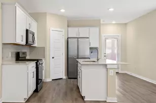 220 Fairfax Ave, San Marcos, TX 78666 - Photo 11