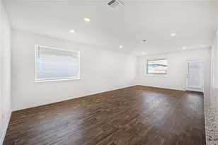 121 Mackinac Ln, Georgetown, TX 78626 - Photo 5