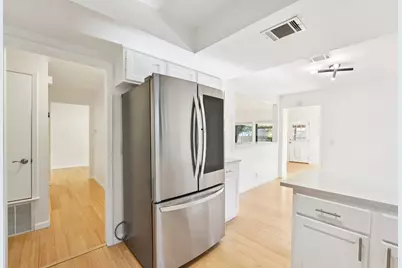 10229 Missel Thrush Drive, Austin, TX 78750 - Photo 9