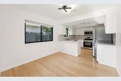 10229 Missel Thrush Drive, Austin, TX 78750 - Photo 13