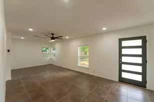1307 Berkshire Dr, Austin, TX 78723 - Photo 13