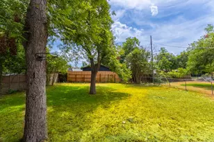 1307 Berkshire Dr, Austin, TX 78723 - Photo 37