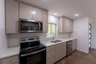 1307 Berkshire Dr, Austin, TX 78723 - Photo 7