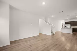 201 Mendoza, Kyle, TX 78640 - Photo 7