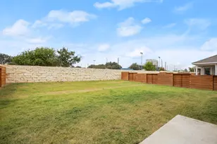 201 Mendoza, Kyle, TX 78640 - Photo 25