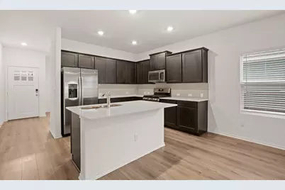 201 Mendoza, Kyle, TX 78640 - Photo 3