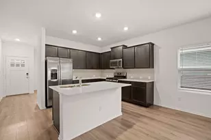 201 Mendoza, Kyle, TX 78640 - Photo 3