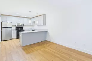 711 W 32nd St, Austin, TX 78705 - Photo 3