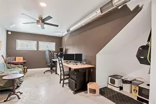 2001 Iroquois Ln, Austin, TX 78741 - Photo 31