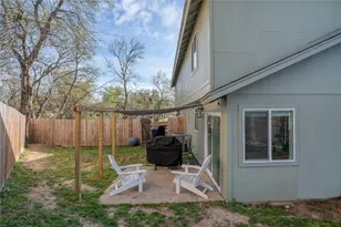 2001 Iroquois Ln, Austin, TX 78741 - Photo 37
