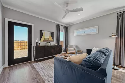 2017 Applewood Drive, Lockhart, TX 78644 - Photo 11