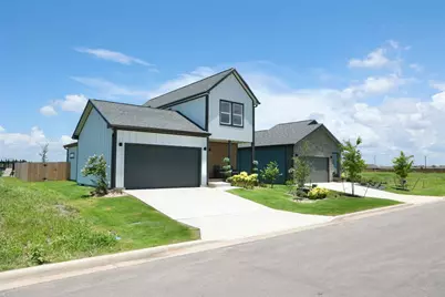 2017 Applewood Drive, Lockhart, TX 78644 - Photo 3