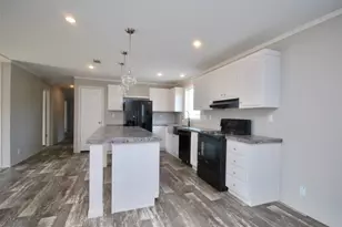 1727 Davis Rd, Muldoon, TX 78949 - Photo 7