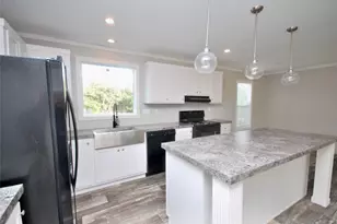 1727 Davis Rd, Muldoon, TX 78949 - Photo 9