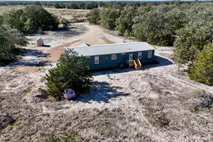 1727 Davis Rd, Muldoon, TX 78949 - Photo 33